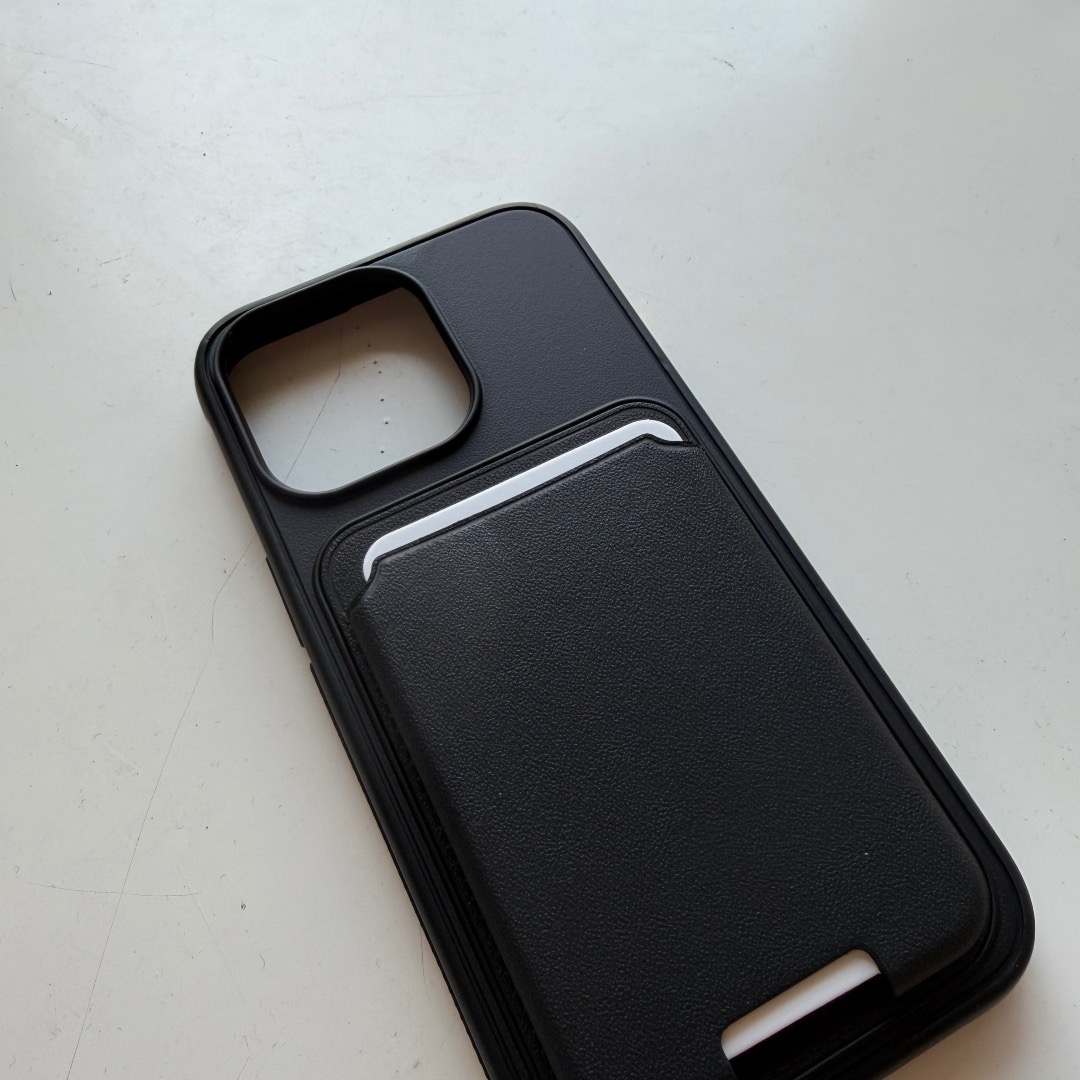 case iPhone 13/14 black wallet