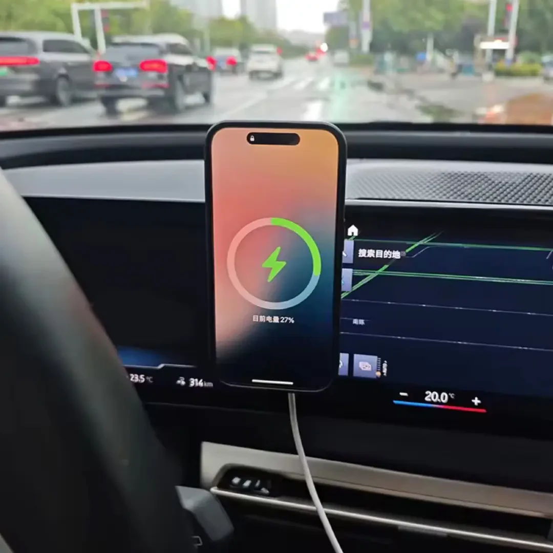 BMW series 7 car holder magsafe charger
