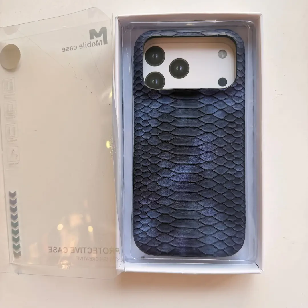 case iphone 17 pro max KNIT